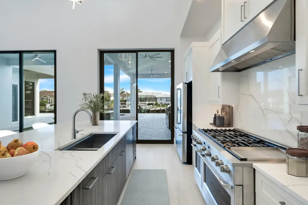 1071 Dana Court Marco Island FL 34145