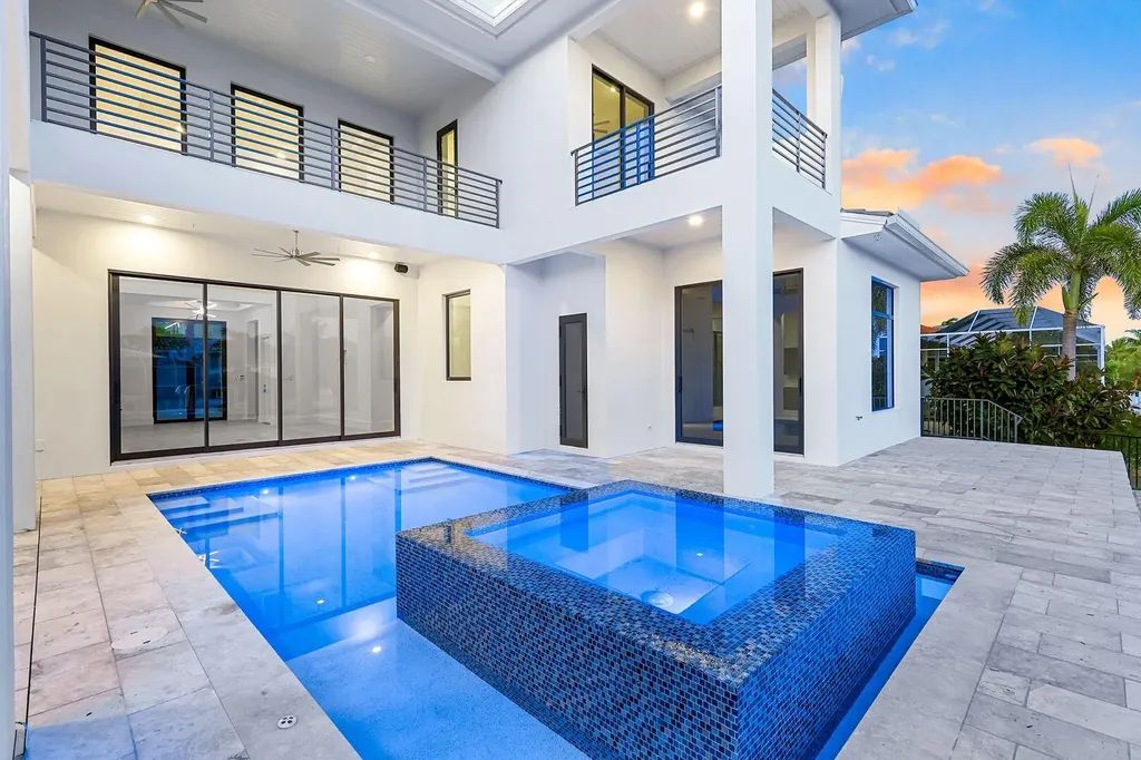 1071 Dana Court Marco Island FL 34145