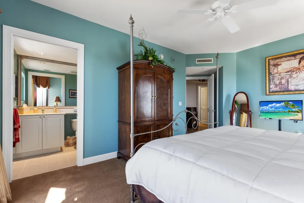 1060 Borghese Lane Naples FL 34114