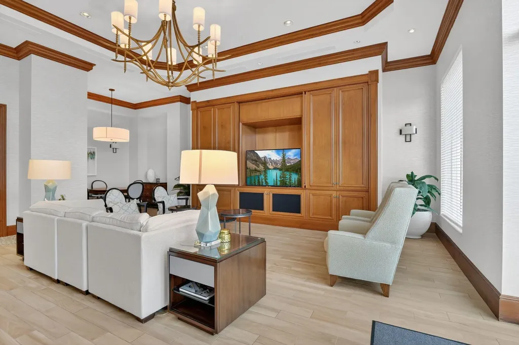 1060 Borghese Lane Naples FL 34114