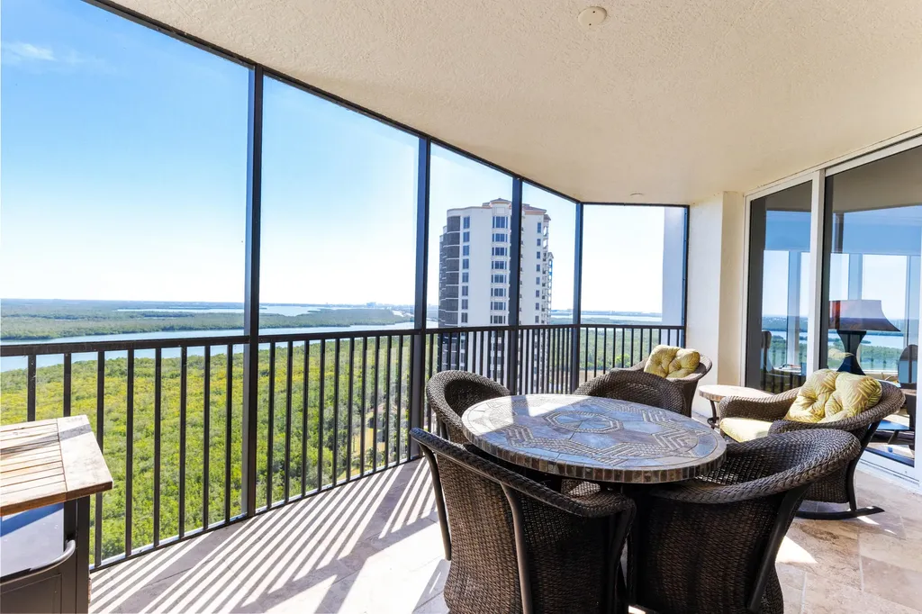 1060 Borghese Lane Naples FL 34114