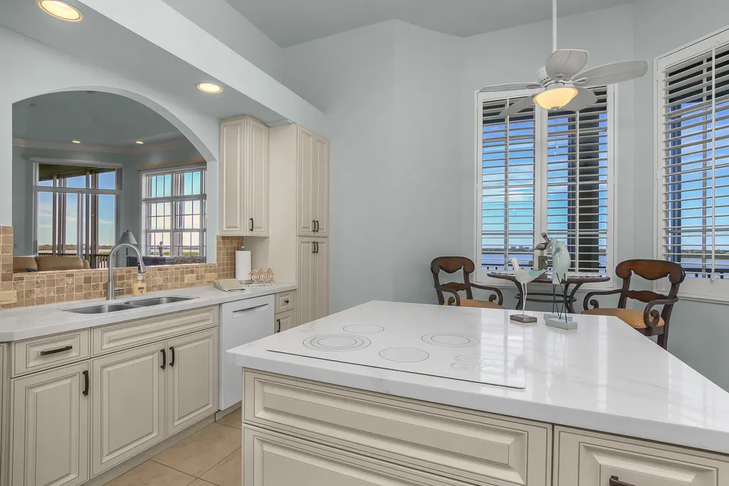 269 Vintage Bay Marco Island FL 34145