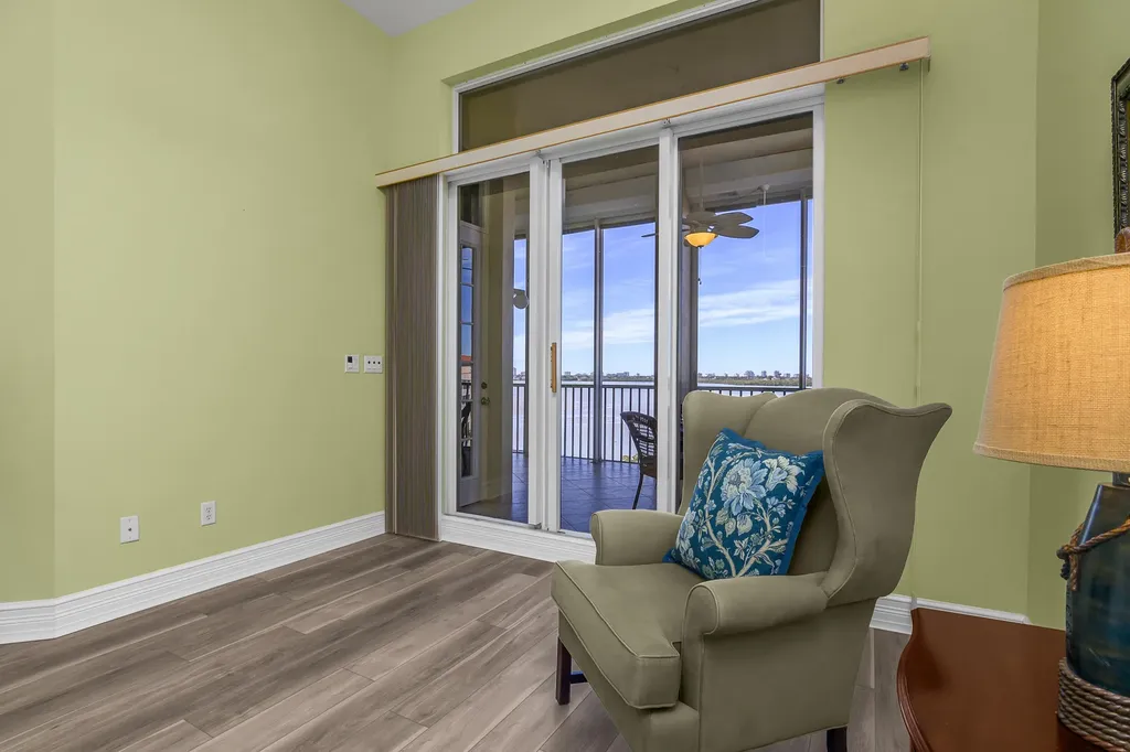 269 Vintage Bay Marco Island FL 34145