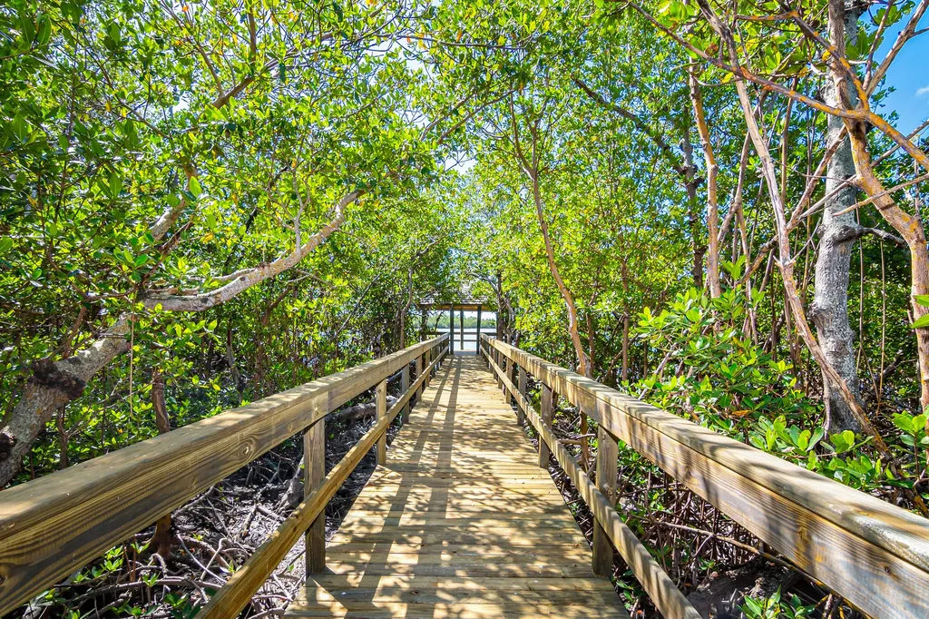 269 Vintage Bay Marco Island FL 34145