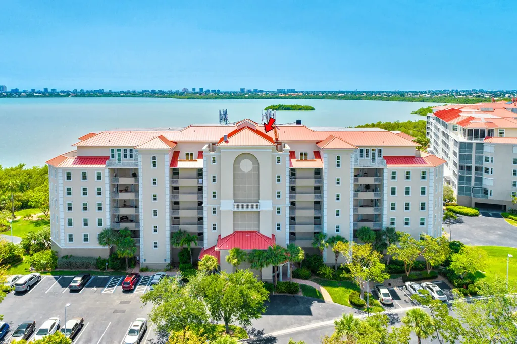 269 Vintage Bay Marco Island FL 34145