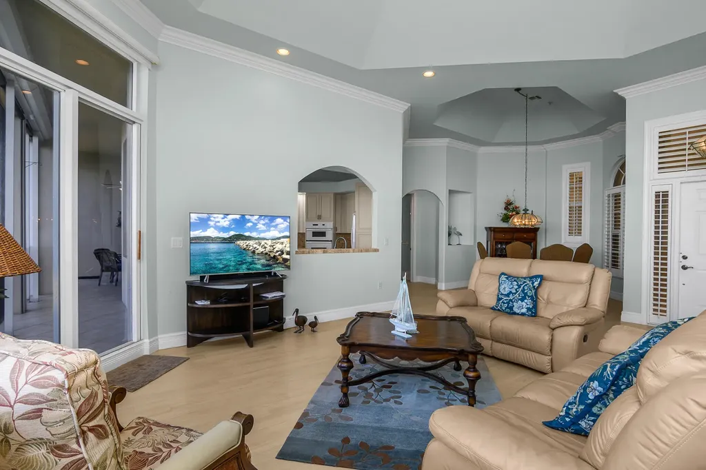 269 Vintage Bay Marco Island FL 34145