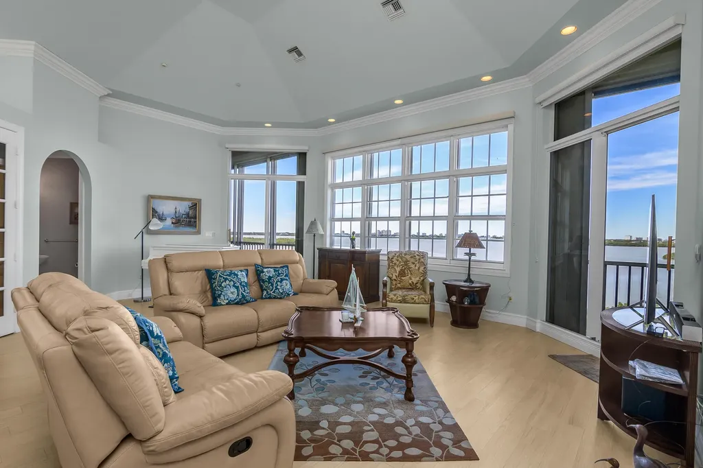 269 Vintage Bay Marco Island FL 34145