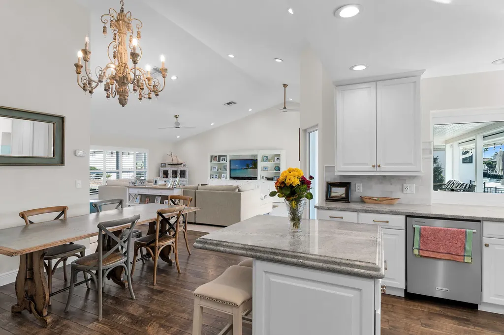 1609 Villa Court Marco Island FL 34145