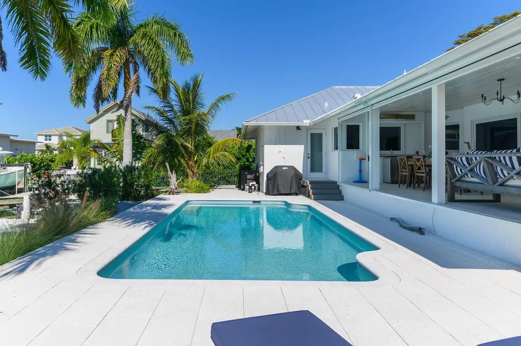 1609 Villa Court Marco Island FL 34145