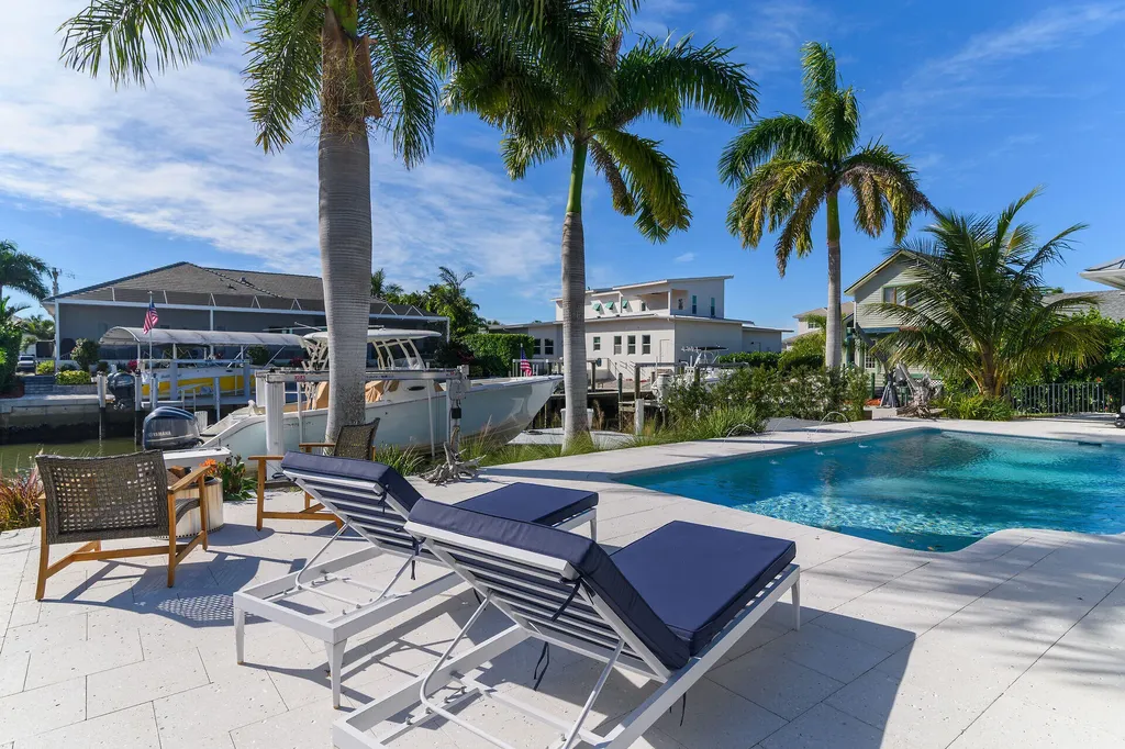 1609 Villa Court Marco Island FL 34145