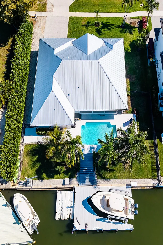 1609 Villa Court Marco Island FL 34145