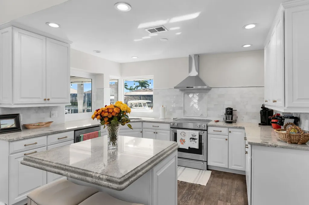 1609 Villa Court Marco Island FL 34145