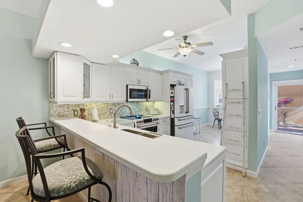 6600 Beach Resort Drive Naples FL 34114