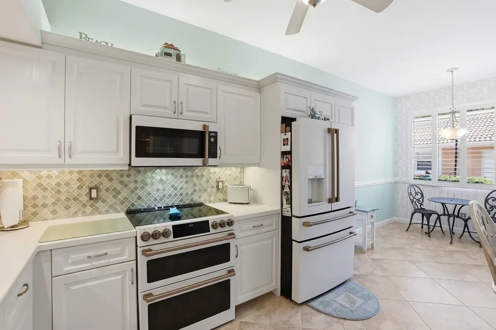 6600 Beach Resort Drive Naples FL 34114