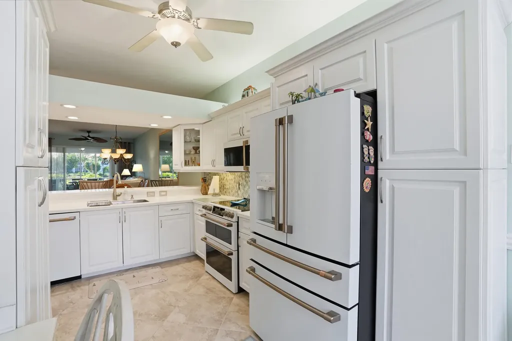 6600 Beach Resort Drive Naples FL 34114