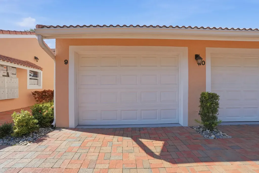 6600 Beach Resort Drive Naples FL 34114