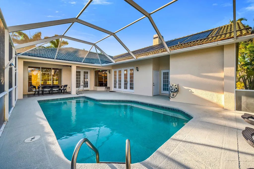 934 Marble Drive Naples FL 34104