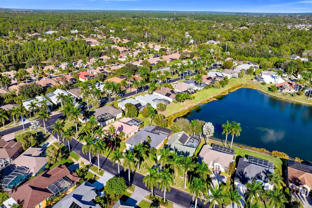 934 Marble Drive Naples FL 34104