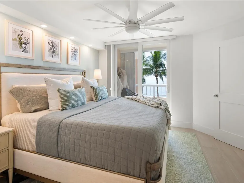 990 Cape Marco Marco Island FL 34145