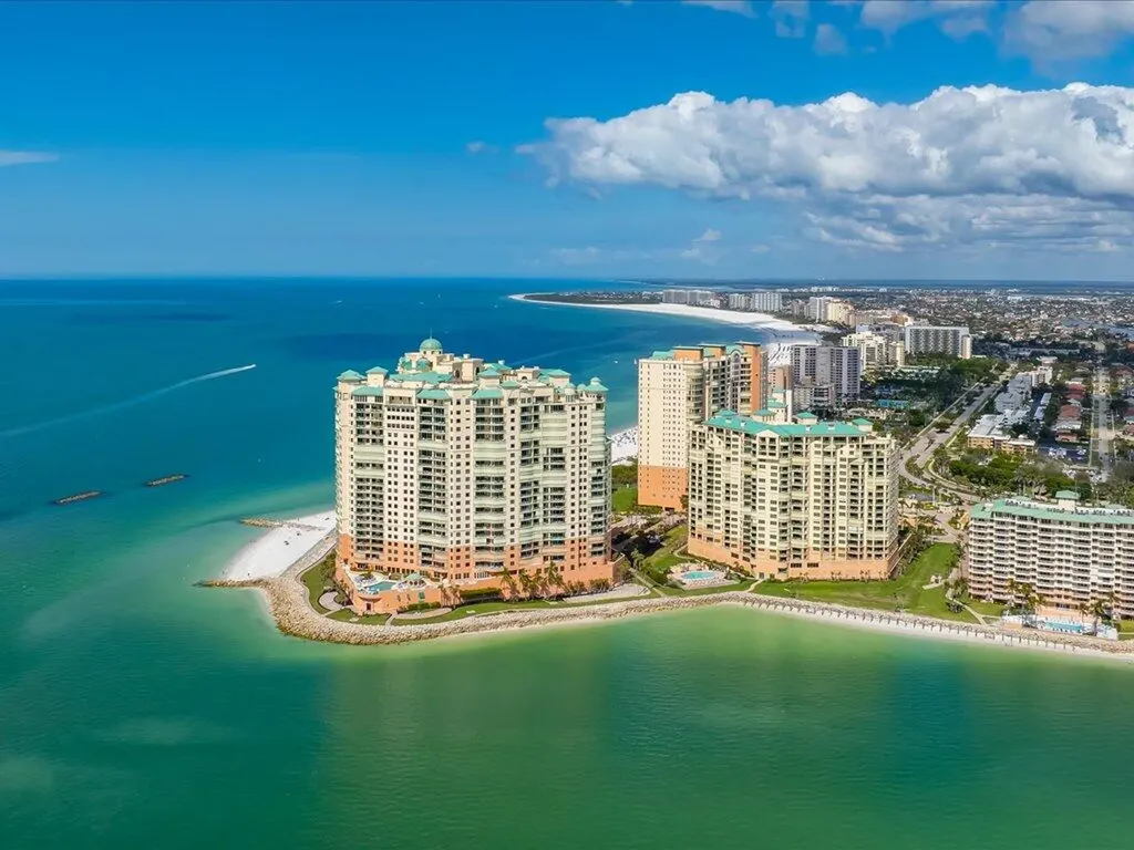 990 Cape Marco Marco Island FL 34145