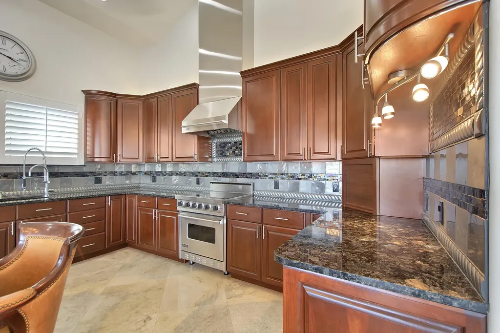 28 W Pelican Street Naples FL 34113