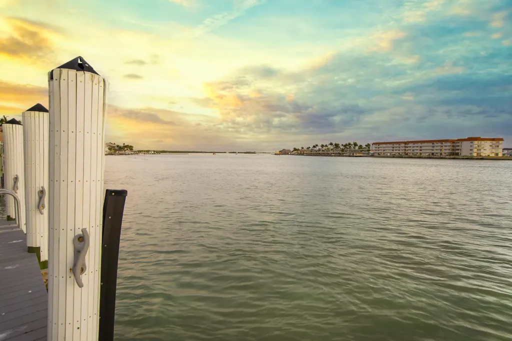 28 W Pelican Street Naples FL 34113