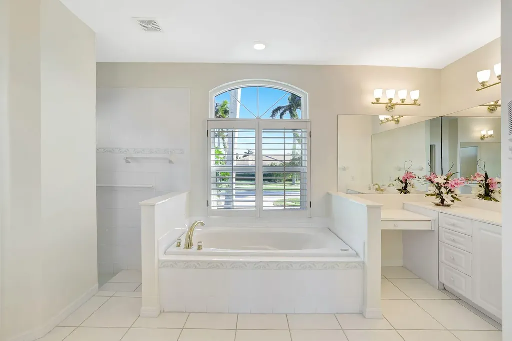 60 Anchor Court Marco Island FL 34145