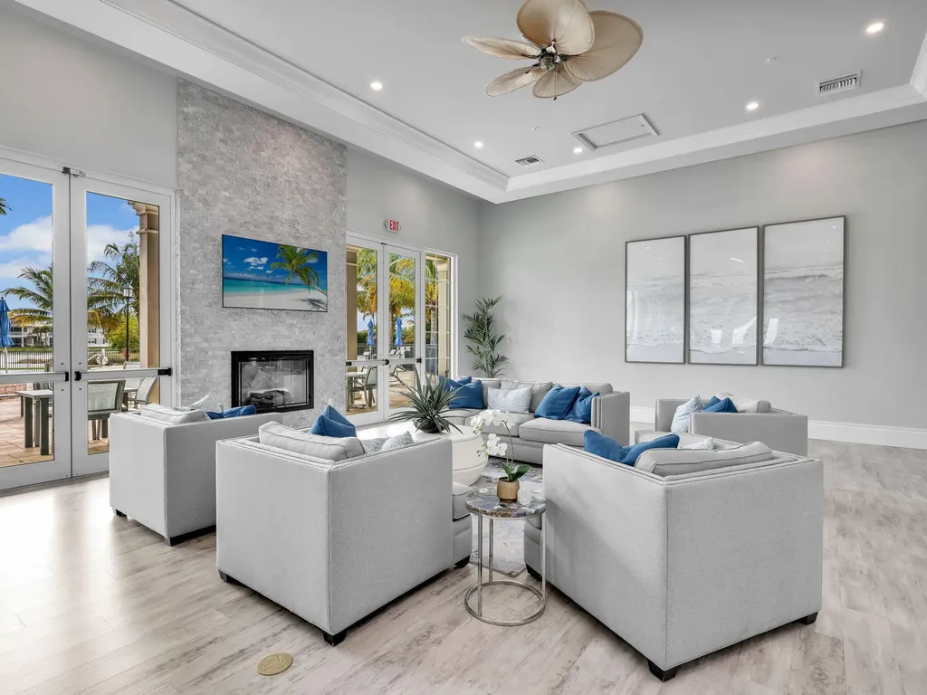 268 Indies Drive E Naples FL 34114