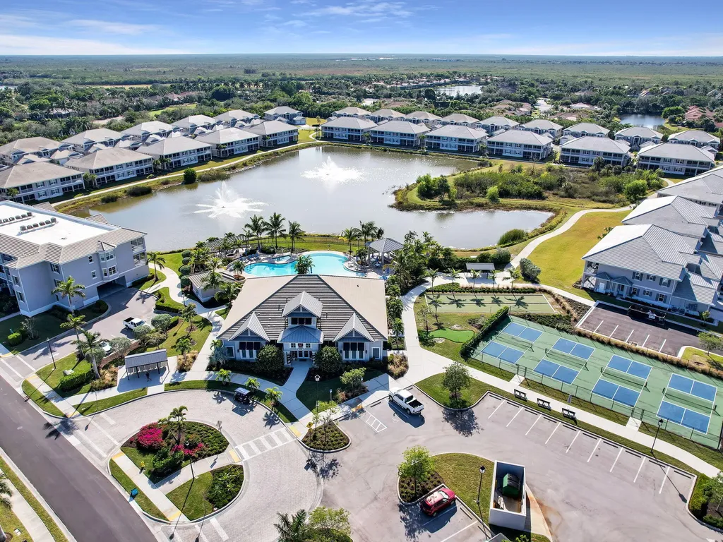 268 Indies Drive E Naples FL 34114