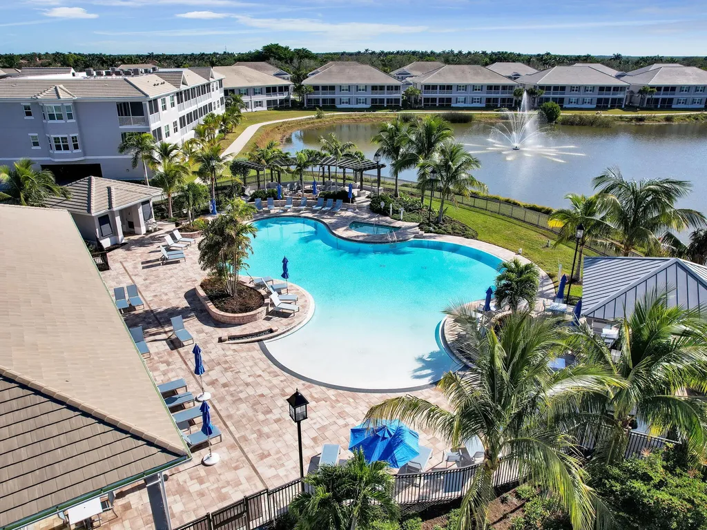 268 Indies Drive E Naples FL 34114