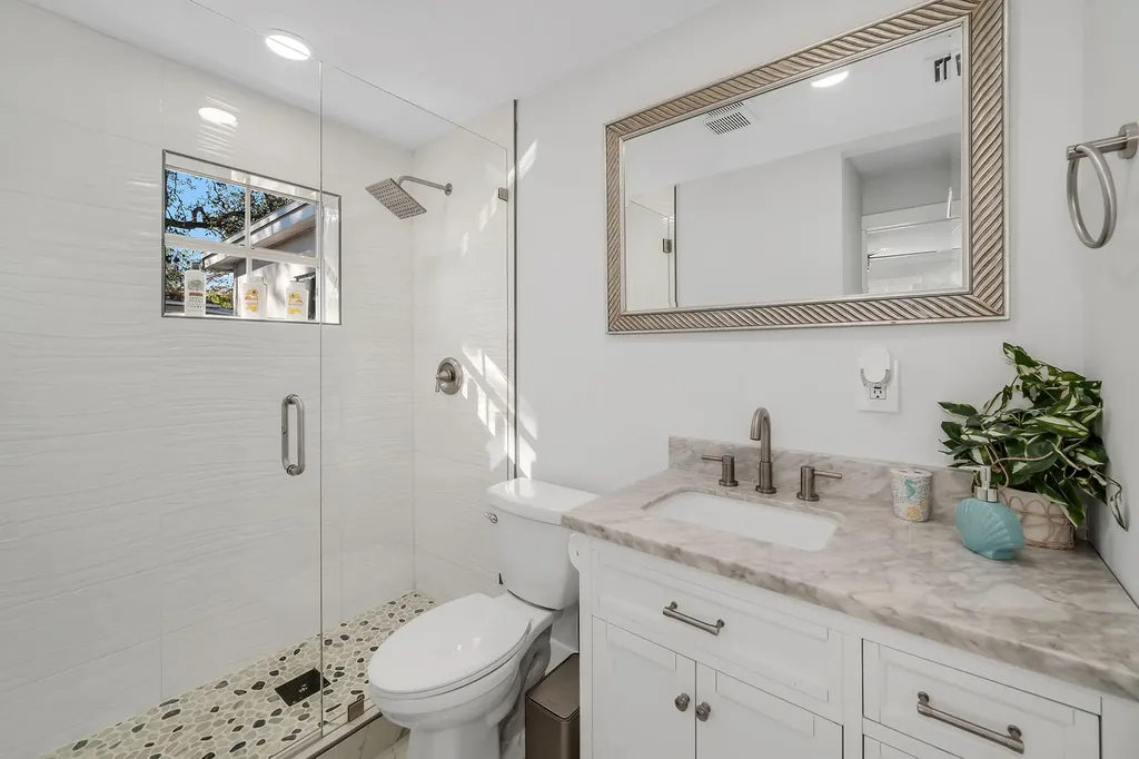 3954 Coconut Circle N Naples FL 34104