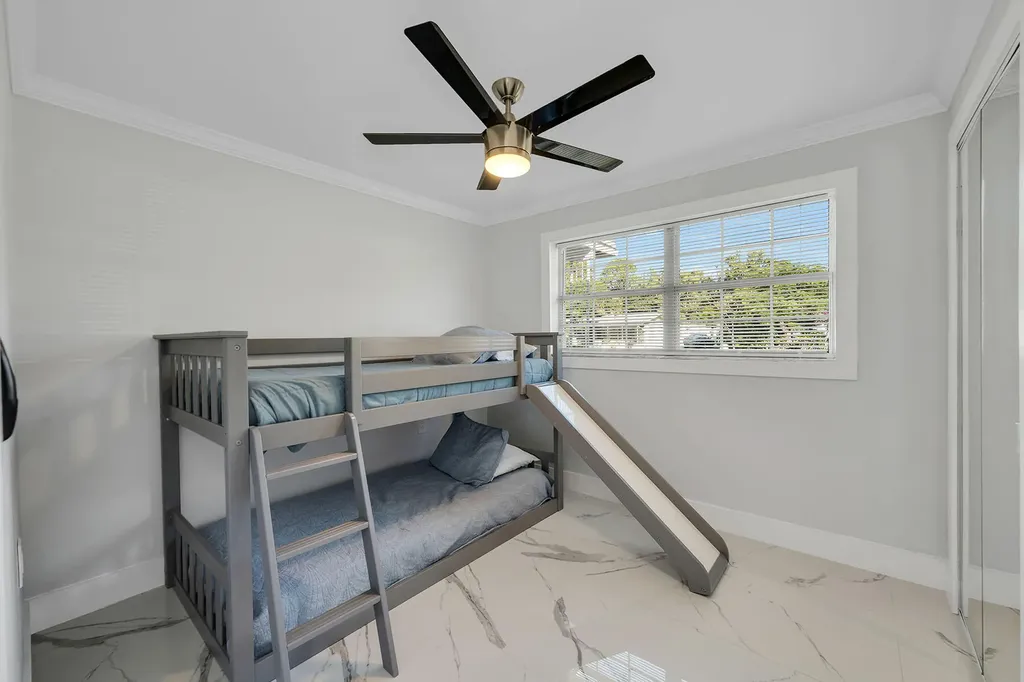 3954 Coconut Circle N Naples FL 34104