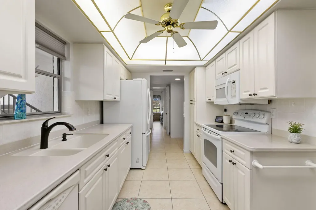 931 Collier Court Marco Island FL 34145