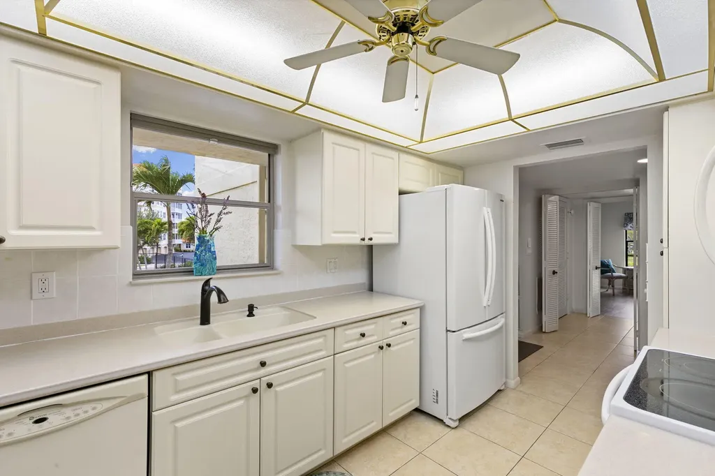 931 Collier Court Marco Island FL 34145