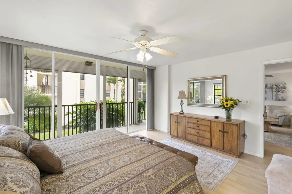 931 Collier Court Marco Island FL 34145