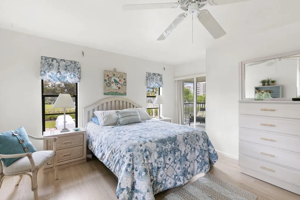 931 Collier Court Marco Island FL 34145