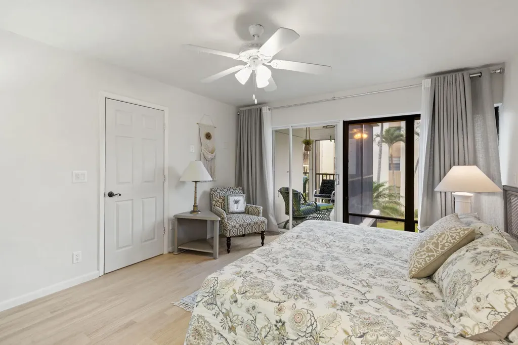 931 Collier Court Marco Island FL 34145