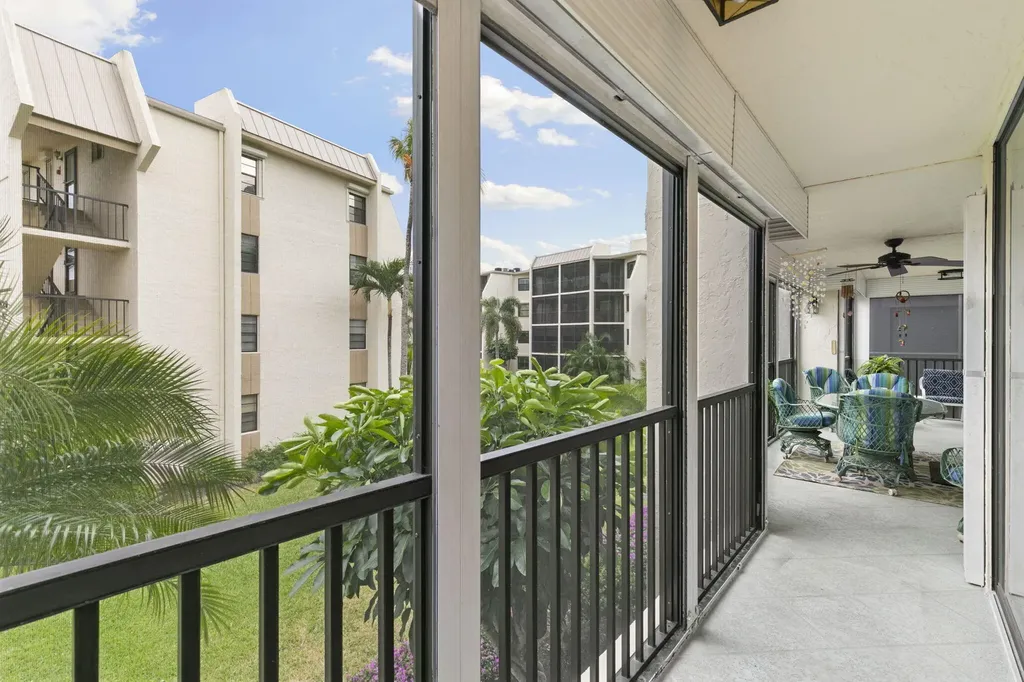 931 Collier Court Marco Island FL 34145