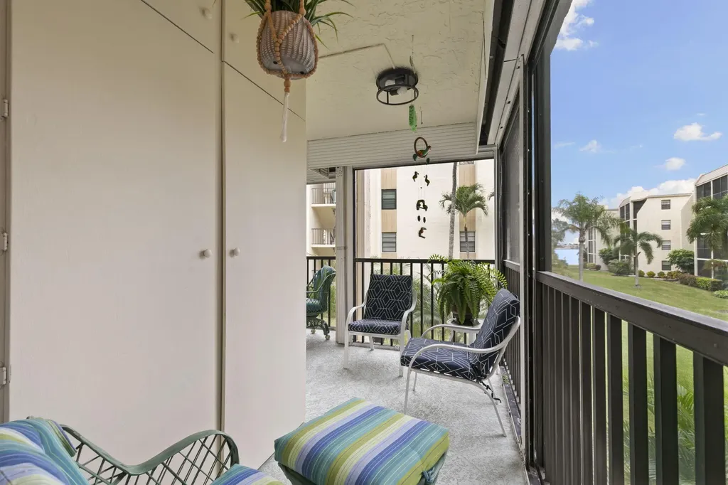 931 Collier Court Marco Island FL 34145