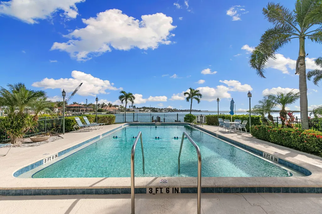 931 Collier Court Marco Island FL 34145