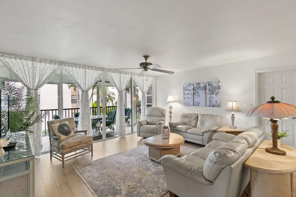 931 Collier Court Marco Island FL 34145