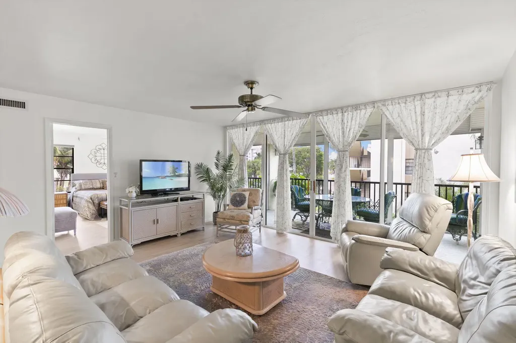 931 Collier Court Marco Island FL 34145