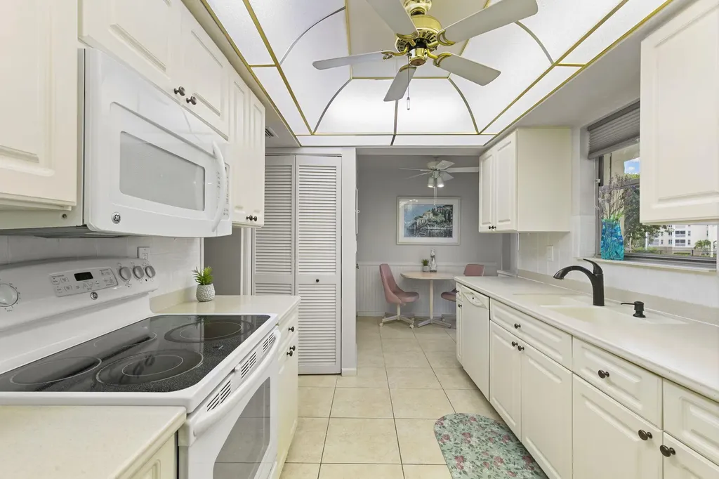 931 Collier Court Marco Island FL 34145