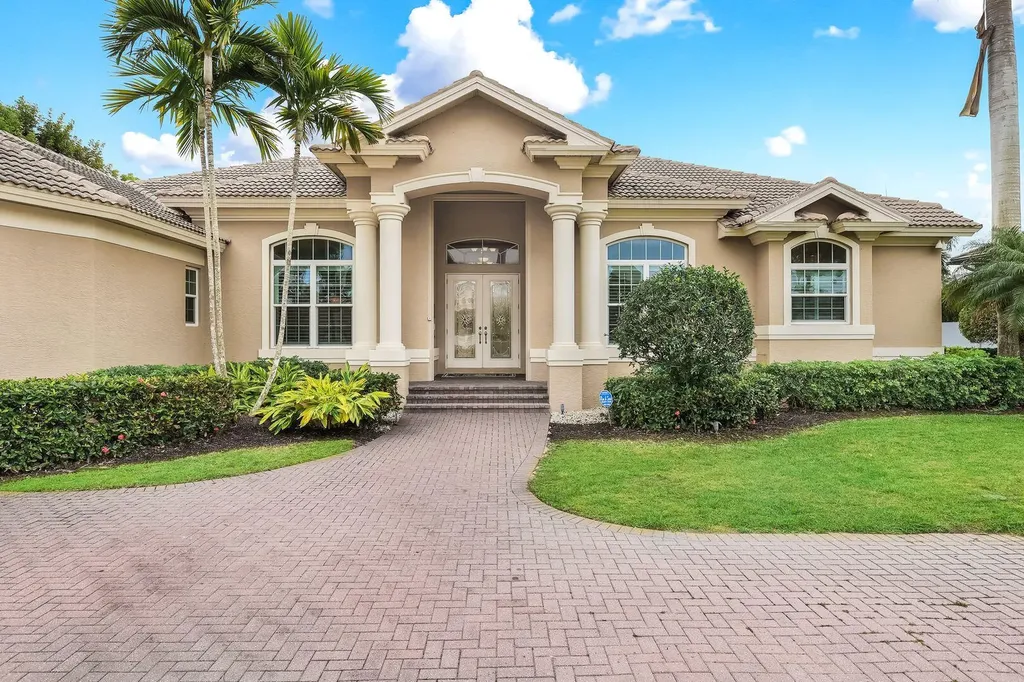 1589 Caxambas Court Marco Island FL 34145