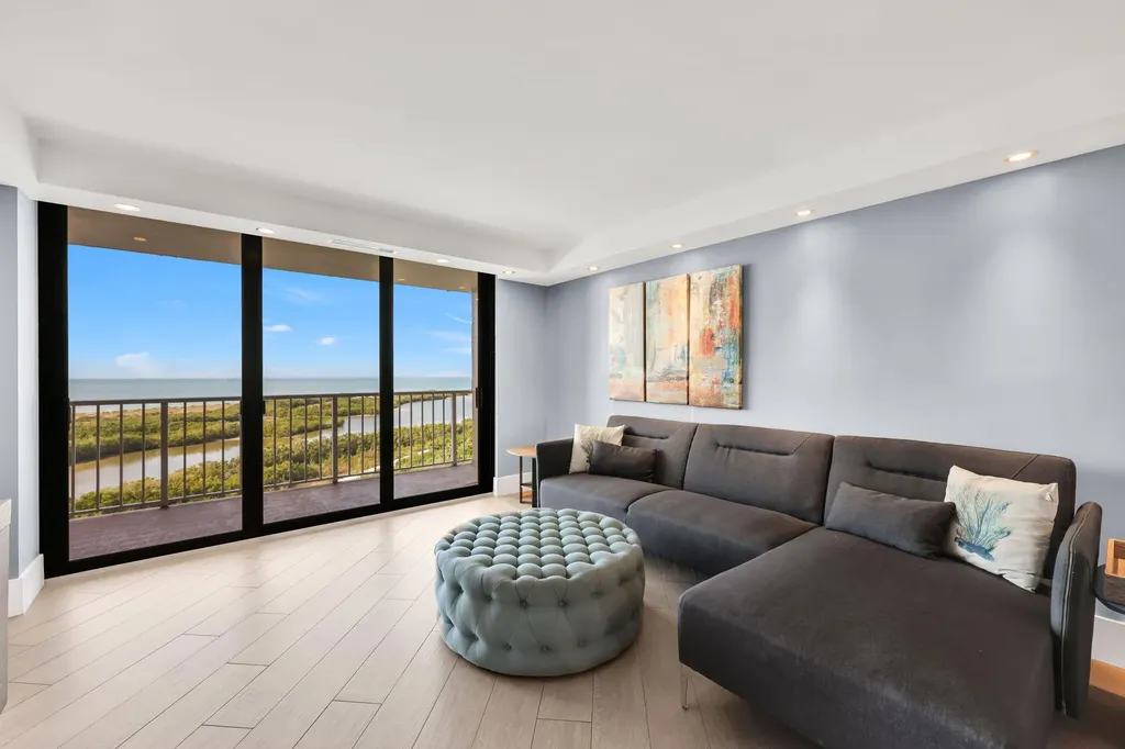 380 Seaview Court Marco Island FL 34145