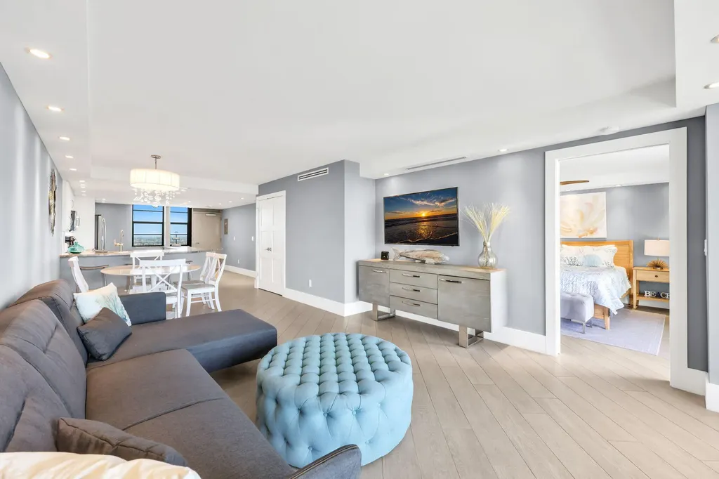 380 Seaview Court Marco Island FL 34145