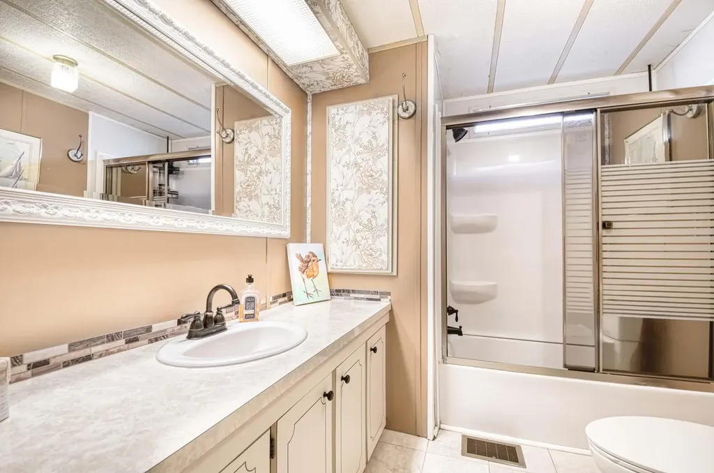 4 Creek Circle Naples FL 34114