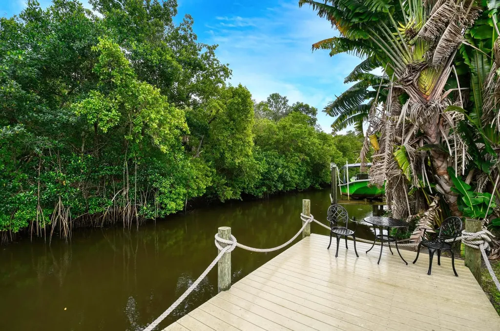 4 Creek Circle Naples FL 34114