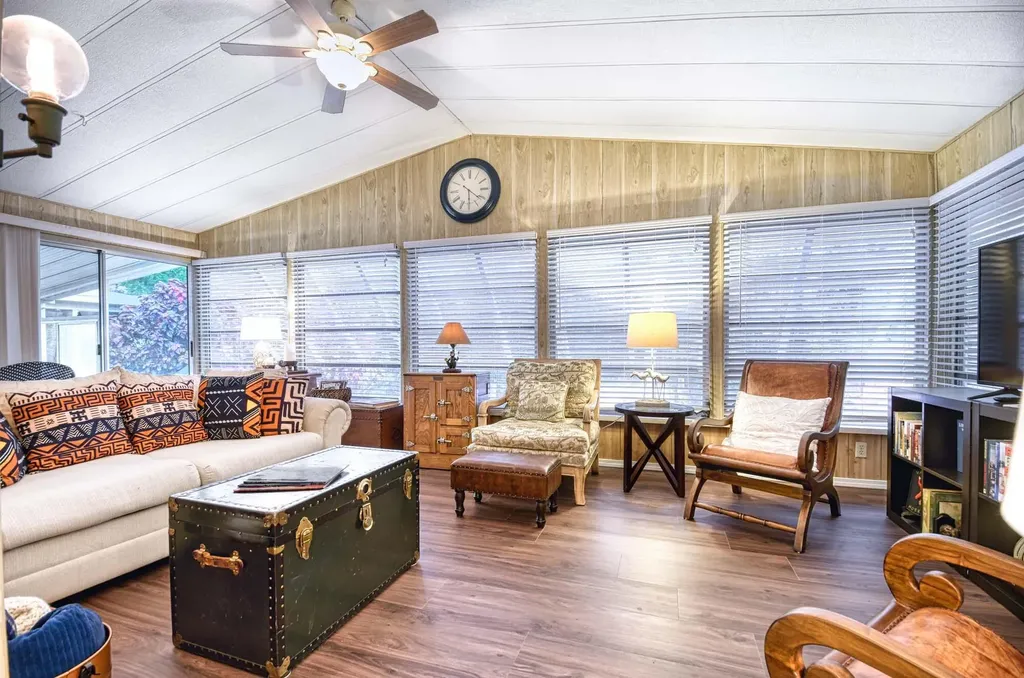 4 Creek Circle Naples FL 34114