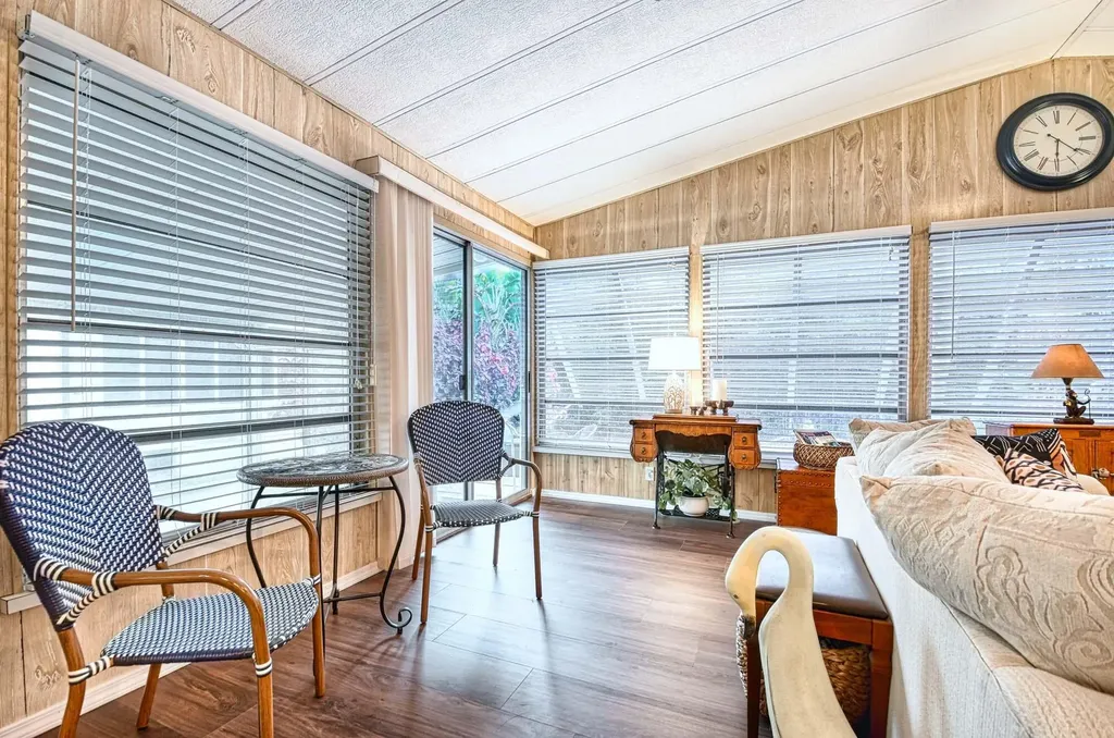 4 Creek Circle Naples FL 34114